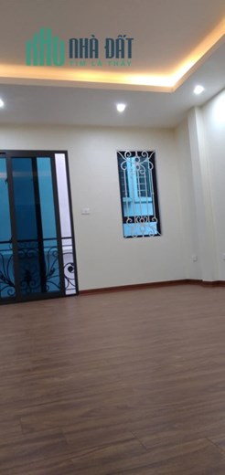 Bán nhà 49m2 4 ngủ phố Nghi Tàm, Tây Hồ Ô tô dừng đỗ ngày đêm 6 Tỷ