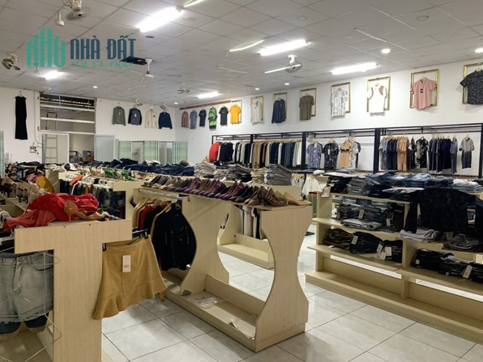 Nhà Bè ! Sang GIÁ SHOCK - Quá Rẻ Mặt Bằng Shop ( hoặc Sang Full Shop )  255 Lê Văn Lương , Phước