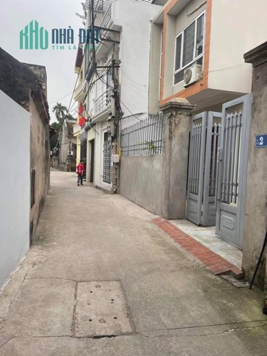Cần bán đất TẶNG luôn nhà Đông Ngàn, Đông Hội, Đông Anh, Hà Nội. Giá bán siêu rốt chỉ nhỉnh 5 tỷ