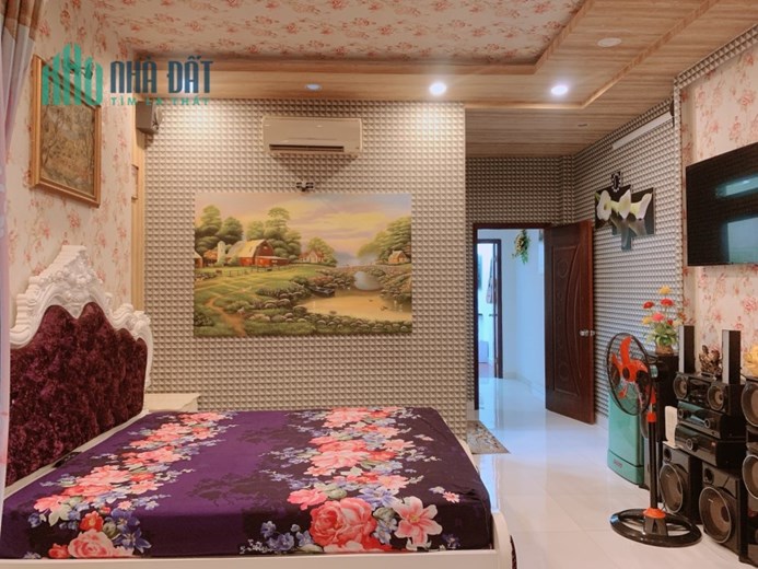 HIẾM THANH LỘC - Q12, HXH VÀO NHÀ - 100M2 - 4 TẦNG - 4PN - SÁT MẶT TIỀN - CHỈ 4.7 TỶ