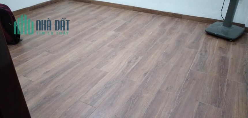 Bán nhà 48m2 4 ngủ phố Nghi Tàm, Tây Hồ Ô tô dừng đỗ ngày đêm 6.3 Tỷ