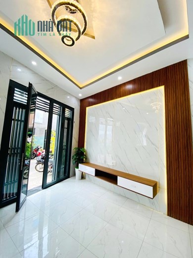 Nhà 3 tầng xây mới đường Hưng Phú P8Q8. Giá 5,78 tỷ TL