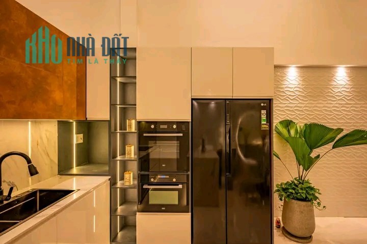 Nhà chưa đầu tư, hẻm 3m, diện tích 35m2