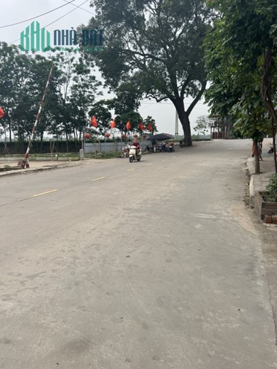 Bán đất đấu giá x3 thượng phúc bắc hồng cực đẹp chỉ 3,x tỷ kinh doanh được