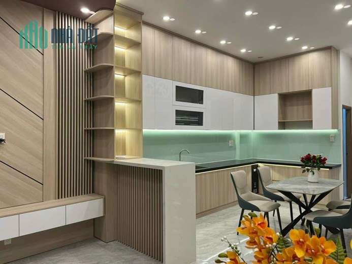 Nhà căn góc 3 tầng Cù Chính Lan đầy đủ nội thất 3,25 tỷ