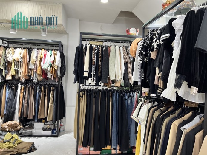 ⭐️ Mặt phố An Trạch, Đống Đa, 111m2 2T MT 8m, Giá đầu tư xây Tòa, Chỉ 45 Tỷ ⭐️