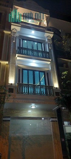 Bán nhà phân lô Khu Bến Láng - Lê Hồng Phong, 4 tầng mới tinh GIÁ 4.35 tỉ view Công Viên