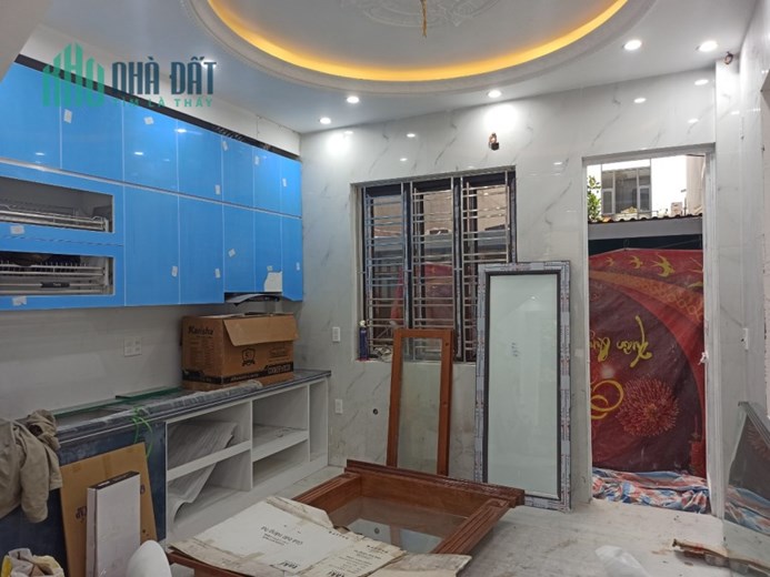 Bán nhà phân lô Khu Bến Láng - Lê Hồng Phong, 4 tầng mới tinh GIÁ 4.35 tỉ view Công Viên