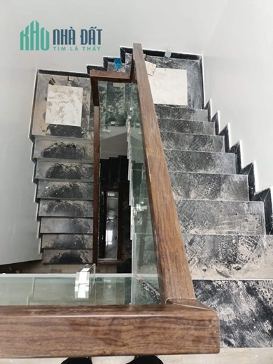 Bán nhà ngõ 261 Trần Nguyên Hãn, 38m x 3 tầng mới tinh độc lập, GIÁ 2.3 tỉ