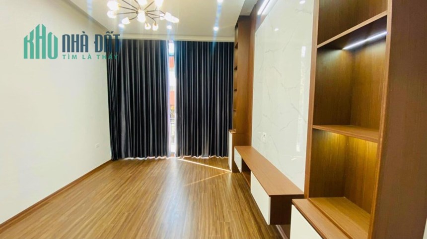 Bán nhà riêng Hào Nam - Đống Đa, 54Mx4T, MT4M - Giá 11,3 tỷ - Phân Lô - Ô tô 7 chỗ vào nhà.