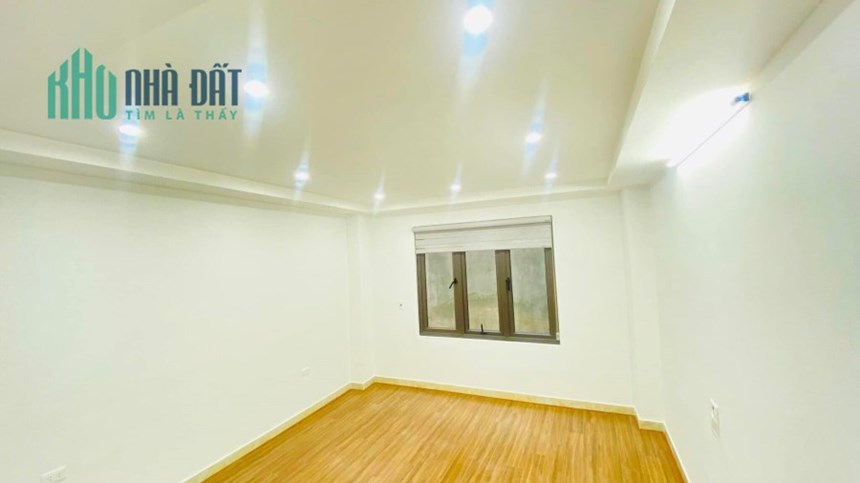 Bán nhà riêng Hào Nam - Đống Đa, 54Mx4T, MT4M - Giá 11,3 tỷ - Phân Lô - Ô tô 7 chỗ vào nhà.