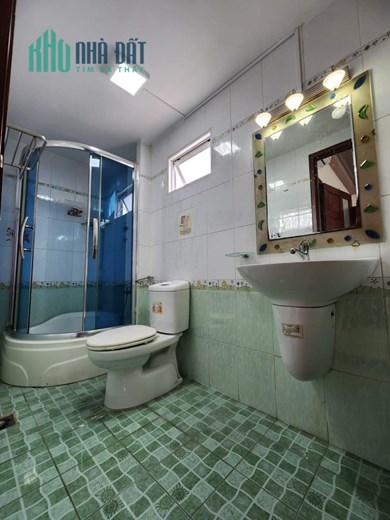 Hẻm ô tô Nguyễn Đình Khơi, Phường 4, Tân Bình, 93m2, 4 tầng, Giá 13.5 tỷ. Nhà 2 mặt hẻm thông Hoàng