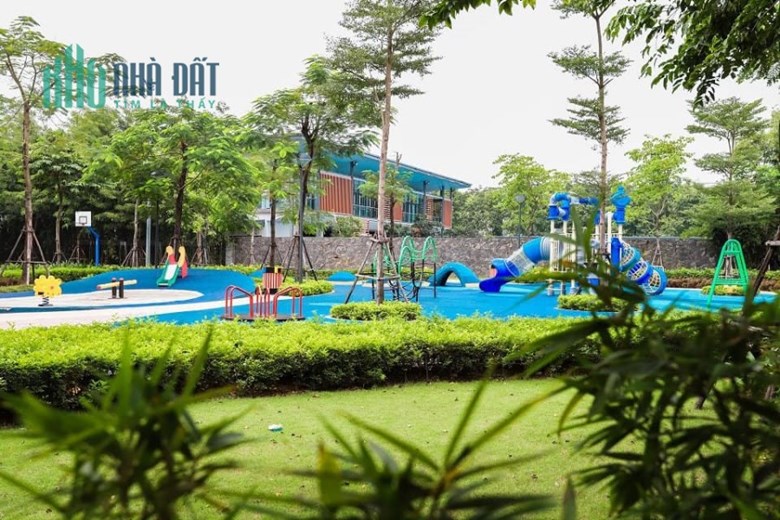 Biệt thự Trần Hữu Dực, Nam Từ Liêm, 80m2, vỉa hè ô tô tránh, 12.6 tỷ