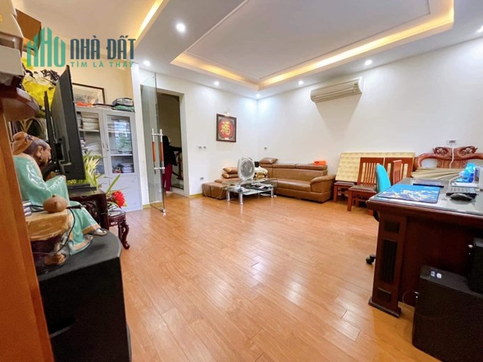 Biệt thự Trần Hữu Dực, Nam Từ Liêm, 80m2, vỉa hè ô tô tránh, 12.6 tỷ
