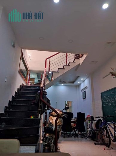 BÁN NHÀ 4M X 1MM CÁCH 1 CĂN RA HẺM XE TẢI THÍCH QUẢNG ĐỨC NHỈNH 5 TỶ.