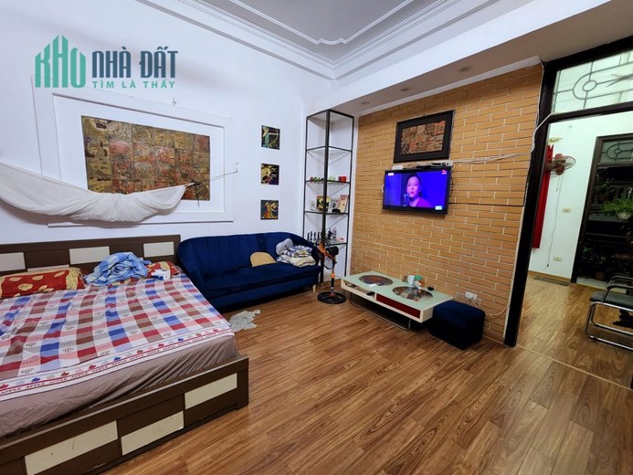 NHÀ ĐẸP THANH XUÂN - NGUYỄN TRÃI, HÀNG XÓM ROYAL CITY DT: 46M x 6 TẦNG 6 NGỦ, MỚI ĐẸP VỀ Ở NGAY