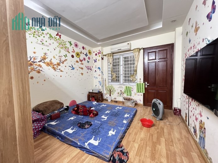 Bán gấp nhà Mai Động, Hoàng Mai, 30m, 5T, Full nội thất, 3 tỷ.