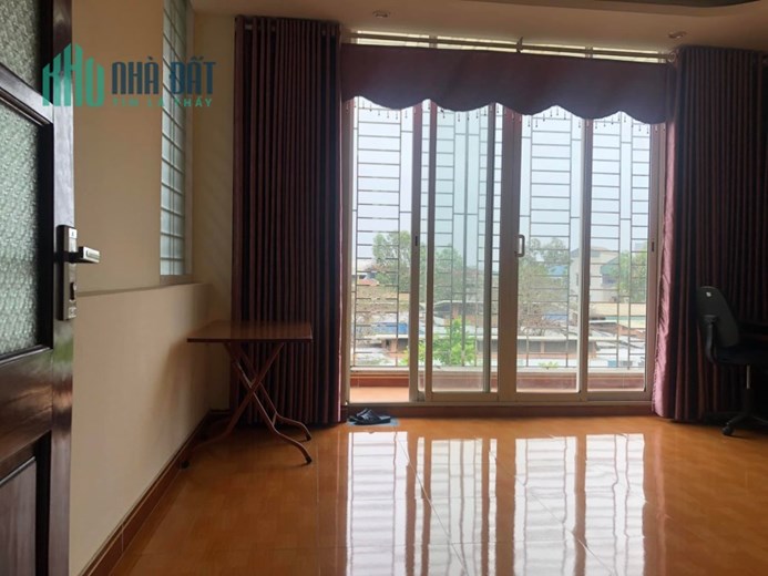 Bán nhà Đẹp Hào Nam, 5 Tầng, Kinh doanh, Mặt tiền rộng, Ô tô, 7,6 tỷ