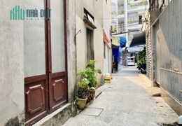 tân phú- nhỉnh 2 tỷ có nhà 28m2 đường nguyễn nhữ lãm, hẻm 3m, sát mặt tiền, ngay chợ.