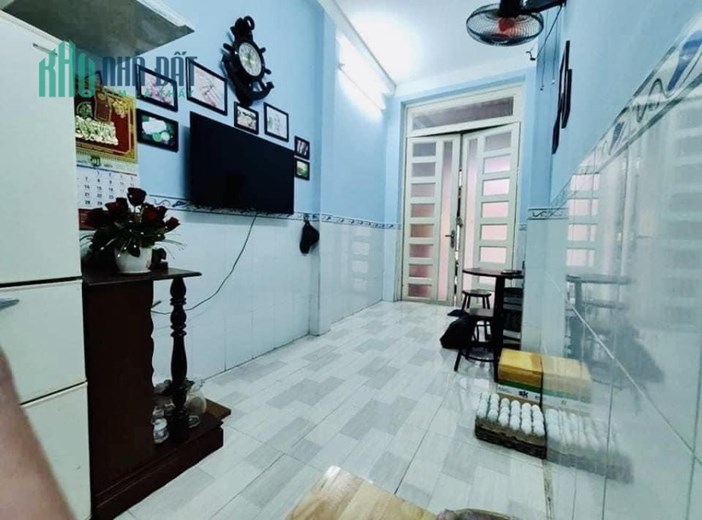 tân phú- nhỉnh 2 tỷ có nhà 28m2 đường nguyễn nhữ lãm, hẻm 3m, sát mặt tiền, ngay chợ.