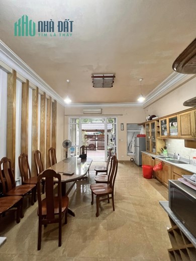 Cho thuê nhà Xuân La, 70m2, 5T, 5m, 6 ngủ, 17 tr/Th.Tây Hồ.