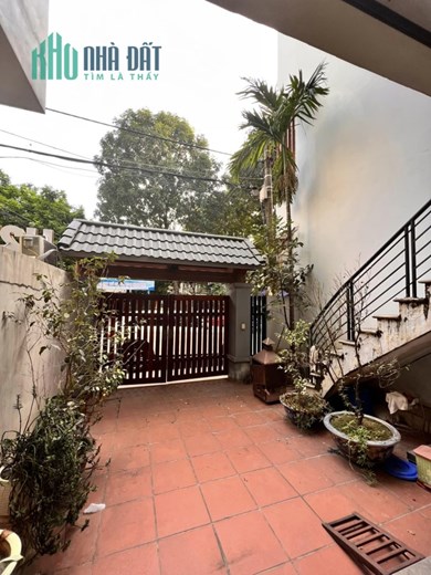 Cho thuê nhà Xuân La, 70m2, 5T, 5m, 6 ngủ, 17 tr/Th.Tây Hồ.
