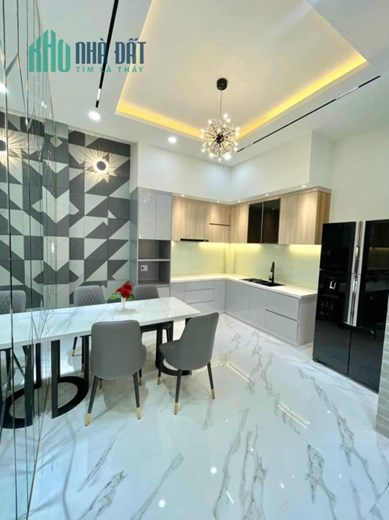 NHÀ BÁN GẦN ETOWN CỘNG HÒA ( 5,2 X19)  GIÁ ĐẦU TƯ CHO THUÊ TỐT