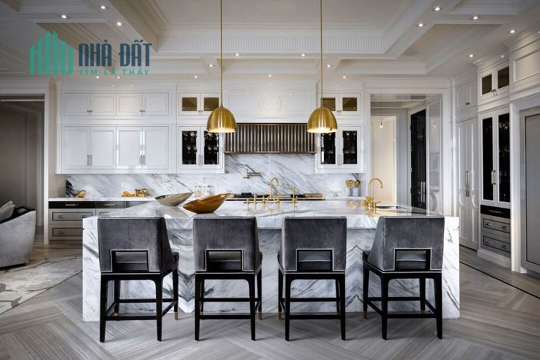 Bán nhà Mặt tiền đường Thanh Sơn, Quận Hải Châu, C4, DT 160 m2, Trung tâm Đà Nẵng. Đường Ô tô đỗ.