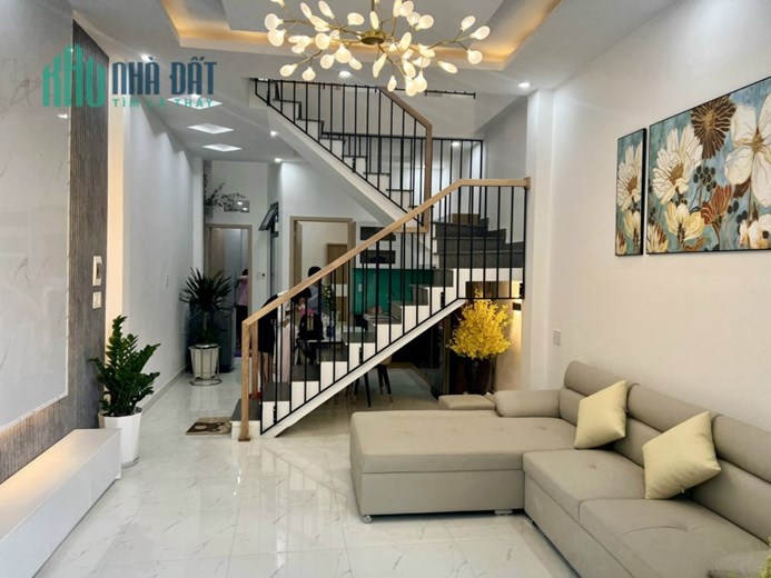 NHÀ ĐẸP FULL NỘI THẤT XỊN SÁT ĐƯỜNG TRẦN CAO VÂN GIÁ HẠT DẺ