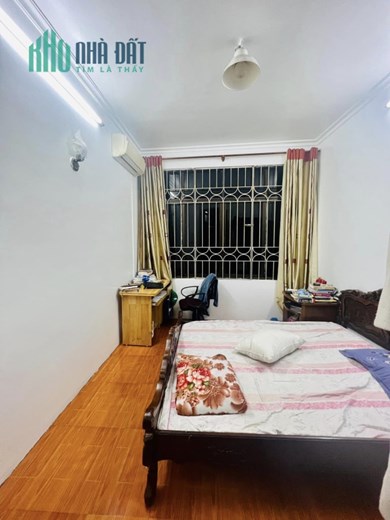 Nhà mặt phố Quán Thánh quận Ba Đình, kinh doanh, đắc địa, tầm tiền 50X5T, 21.5 tỷ.