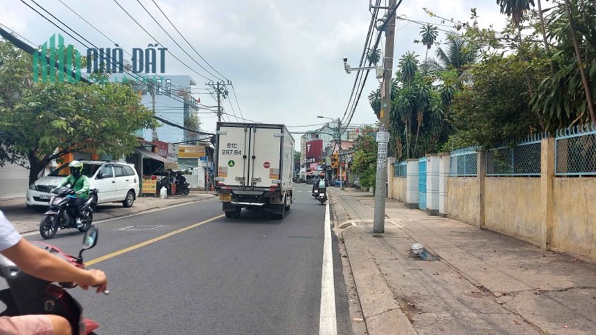 SÁT BÊN KHA VẠN CÂN, LINH TÂY, THỦ ĐỨC - NHÀ 9 x 13.5M, 2 TẦNG - SỔ VUÔNG VỨC - CHO THUÊ 20TR.THÁNG