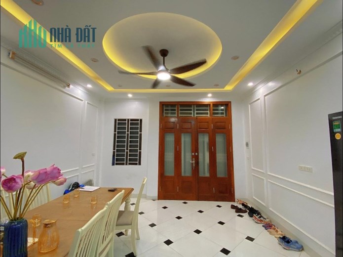 Rẻ! Pháo Đài Láng, 2 thoáng, đẹp lung linh, oto gần, ngõ thoáng, 40m x 5T, 4.6 tỷ