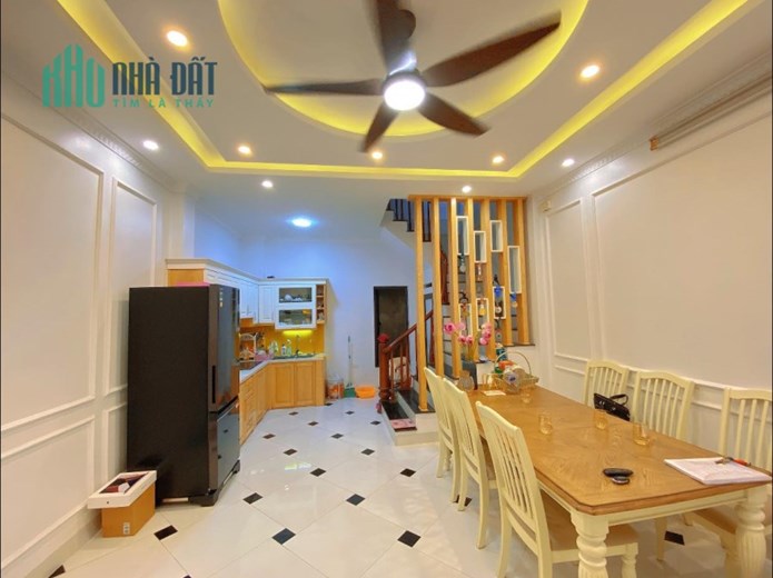 Rẻ! Pháo Đài Láng, 2 thoáng, đẹp lung linh, oto gần, ngõ thoáng, 40m x 5T, 4.6 tỷ