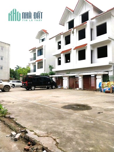 Bán BIIỆT THỰ Mỹ Đình 200m2, 4T, 20 tỷ, trước nhà ô tô đỗ, chủ cần bán gấp