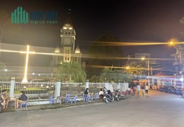 Bán nhà Trịnh Đình Trọng TP 52m2 2T 4PN đang cho thuê 8tr tháng, giá chỉ 5 tỷxx