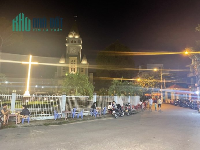 Bán nhà Trịnh Đình Trọng TP 52m2 2T 4PN đang cho thuê 8tr tháng, giá chỉ 5 tỷxx