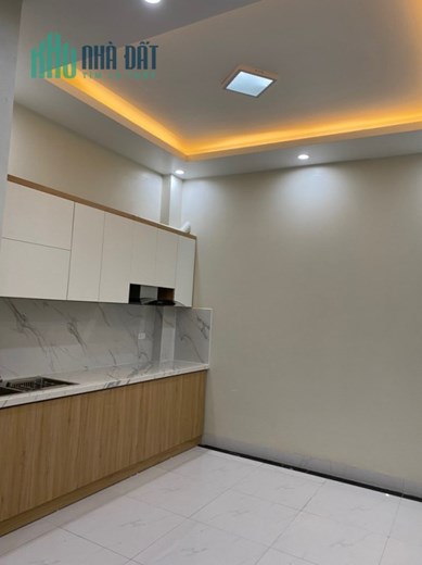 NHÀ ĐẸP  PHỐ NGUYỄN VĂN CỪ, CHỦ CẦN BÁN CHÀO GIÁ MỚI