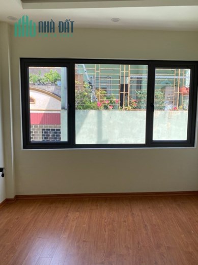 NHÀ ĐẸP  PHỐ NGUYỄN VĂN CỪ, CHỦ CẦN BÁN CHÀO GIÁ MỚI