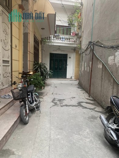 Cần tiền bán nhanh dãy nhà cấp 4, trung tâm Đống Đa, gần trường , chợ, 103m2, chỉ 10xx tỷ.