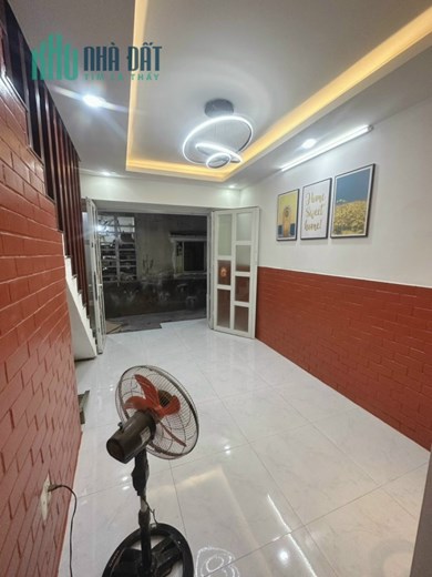 Nhà bán Quận 5 TPHCM giá rẻ