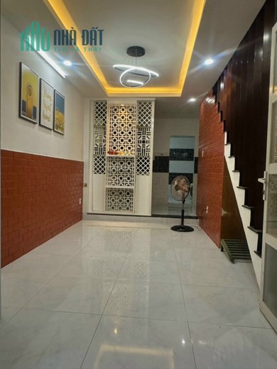 Nhà bán Quận 5 TPHCM giá rẻ