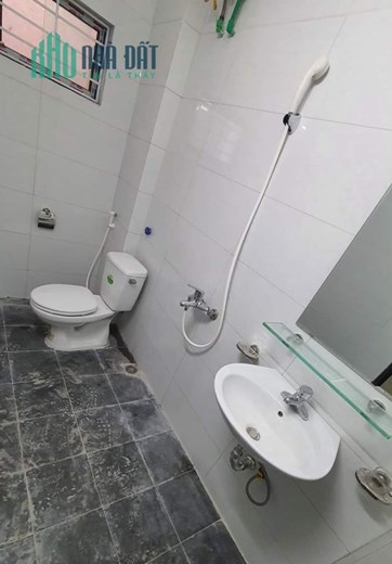 Bán nhà Ngõ 320 Phố KHƯƠNG ĐÌNH, diện tích 44m2, 4 tầng, giá 4,2 tỷ.