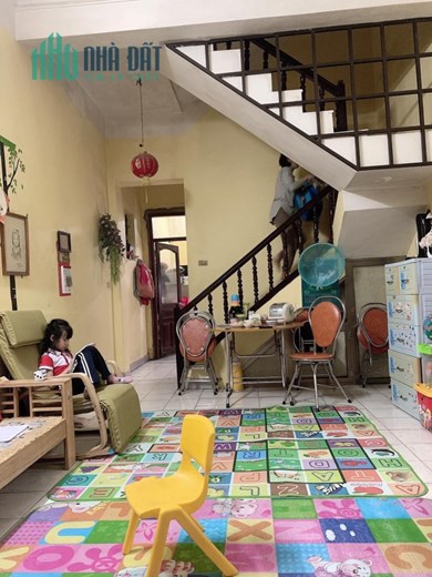 Bán Nhanh nhà ngõ 1194 Đường Láng - Đống Đa. DT:50m*3 Tầng, MT: 4m, giá chỉ  4,2 tỷ