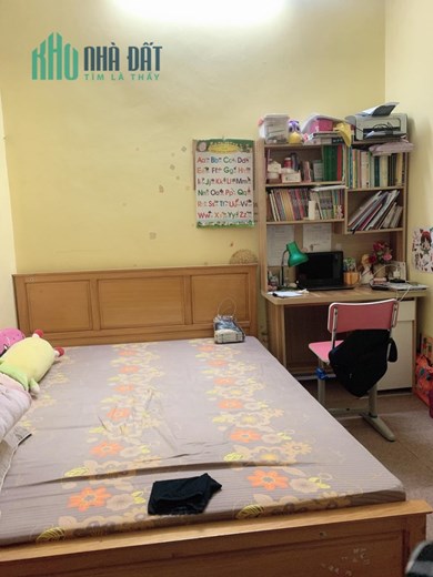 Bán Nhanh nhà ngõ 1194 Đường Láng - Đống Đa. DT:50m*3 Tầng, MT: 4m, giá chỉ  4,2 tỷ