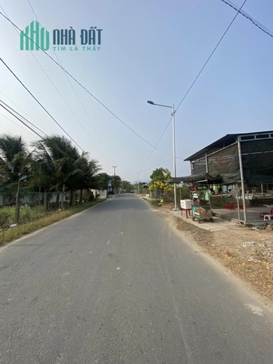 Đất mặt đường nhựa An Định - Diên Khánh