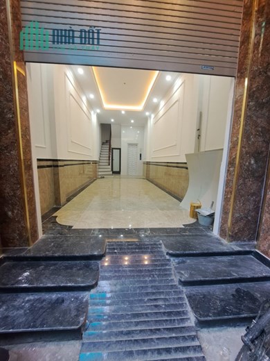 SIÊU PHẨM CCMN Nguyễn Trãi - Thanh Xuân, gần Royal Cỉty. 39m*6 Tầng, MT: 3.4m giá 8 tỷ