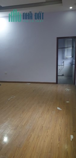 Bán Nhà 3 tầng mặt phố Bồ Đề, ô tô tránh, kinh doanh đỉnh, DT 106m, MT 4.6m, giá 19 tỷ.