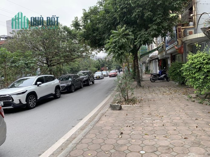 Bán nhà 220m2 mặt phố ngõ 553 Giải Phóng Hoàng Mai kinh doanh 26 tỷ.