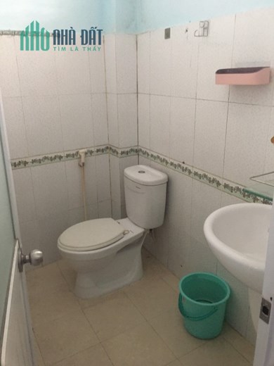 Bán nhà MT Lê Văn Tách Dĩ An, Bình Dương, đang có thu nhập 17TR, ngang 6.5m, 210m2, Giá chỉ hơn