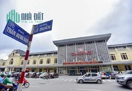 Gia đình cần bán nhà mặt ngõ Lê Duẩn giá 970tr, 20m2, Ngõ Ngắn